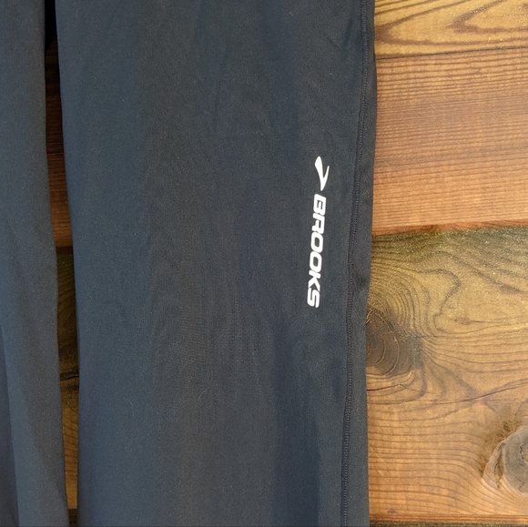 NWOT Brooks Woman's Yoga Athletic Straight leg Legging Pants - Picture 4 of 7